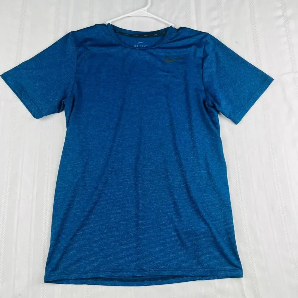 Nike Women's Blue T-shirt